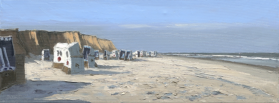 Strandkörbe vor dem roten Kliff