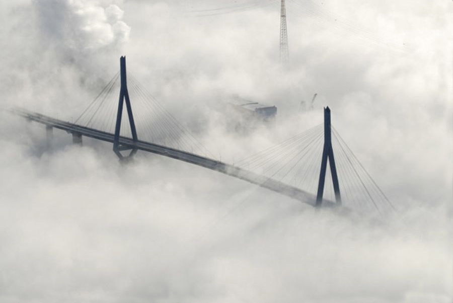Köhlbrandbrücke im Seenebel #02.03